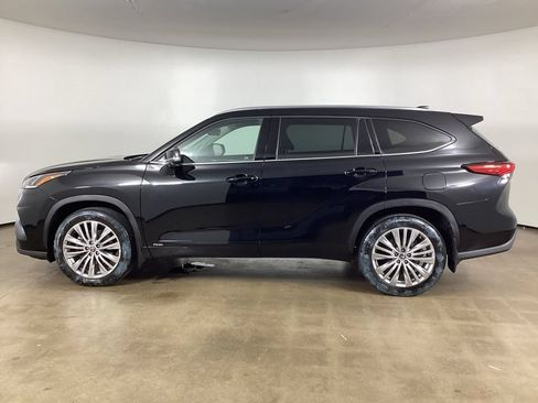 Used 2023 Toyota Highlander Platinum AWD/4WD image 8