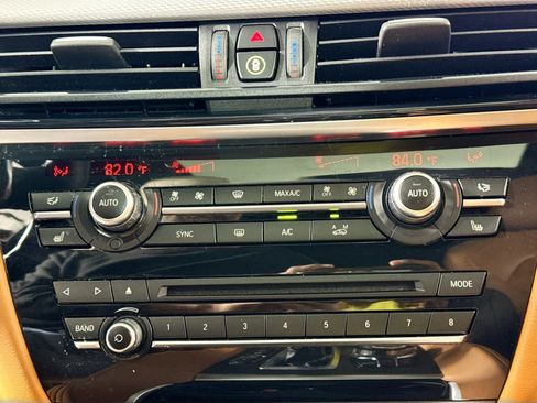 Used 2019 BMW X6 sDrive35i w/ M Sport Package image 16