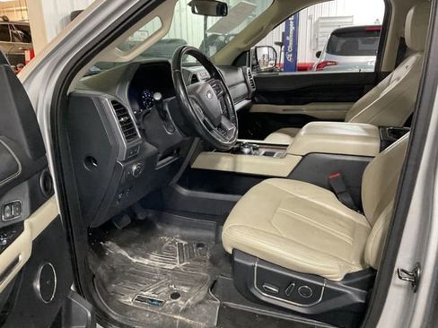 Used 2019 Ford Expedition Max Platinum RWD image 9