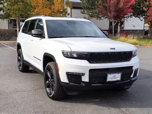 New 2025 Jeep Grand Cherokee L Limited w/ Luxury Tech Group II image 3