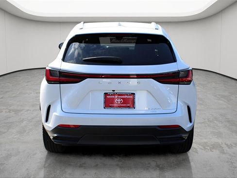 Used 2025 Lexus NX 350h AWD w/ Premium Package image 4