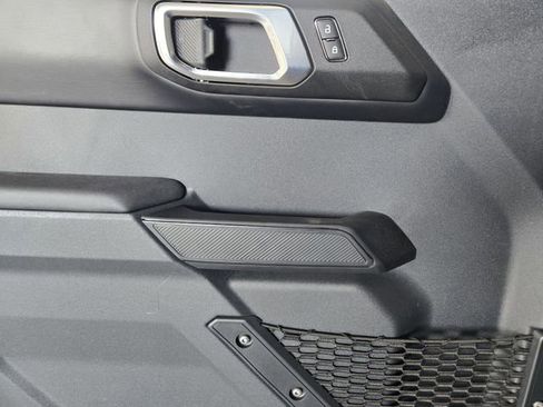 New 2025 Ford Bronco Badlands image 17