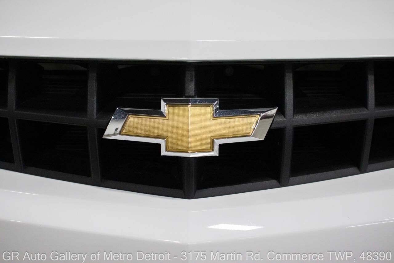 Used 2013 Chevrolet Camaro LT RWD image 28