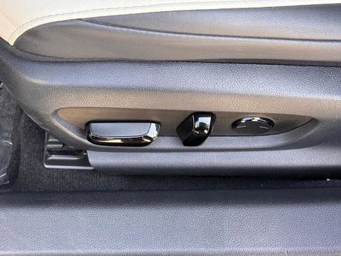 Used 2023 Lexus ES 350 w/ Premium Package FWD image 19