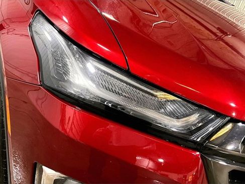 Certified 2023 Chevrolet Traverse RS w/ LPO, Floor Liner Package image 4