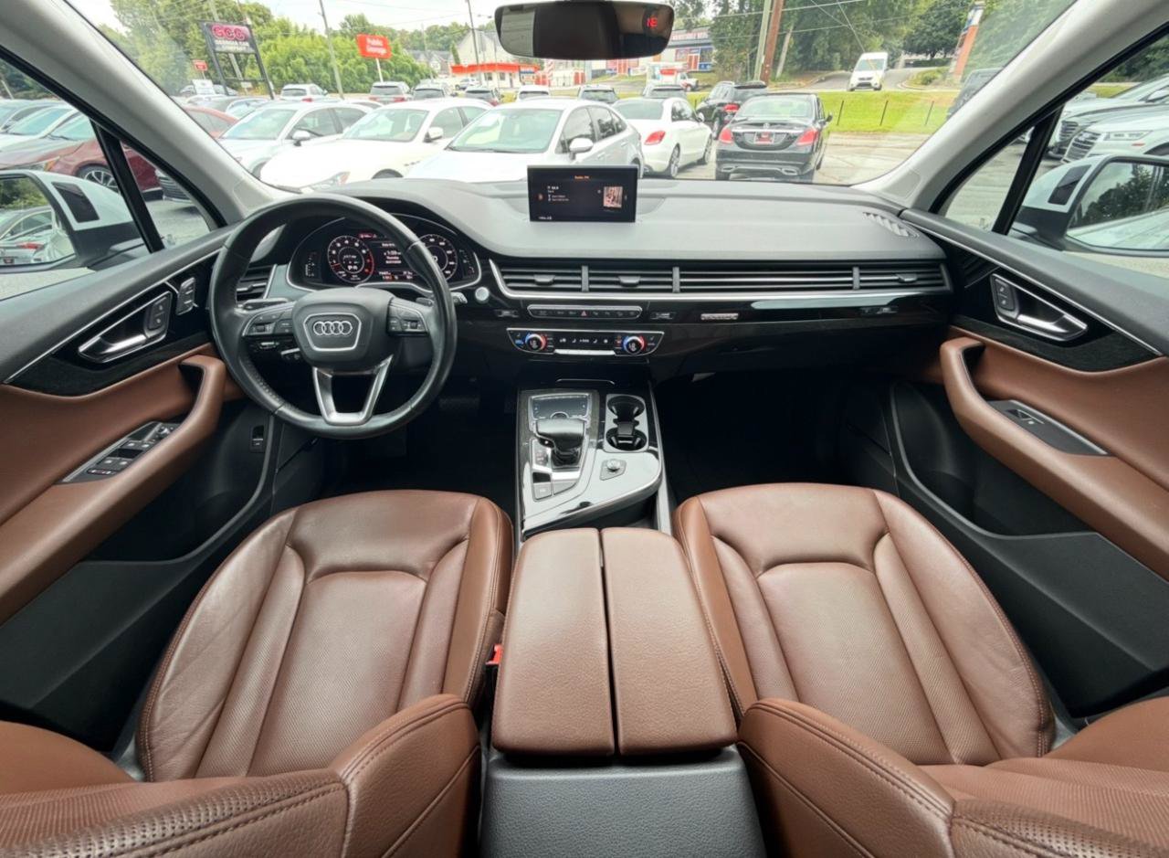 Used 2019 Audi Q7 3.0T Prestige w/ Prestige Package AWD/4WD image 2
