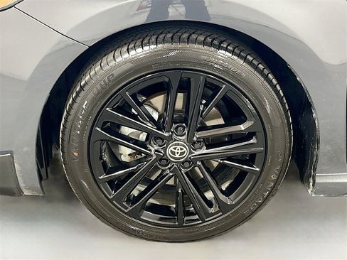 Used 2025 Toyota Camry LE image 27