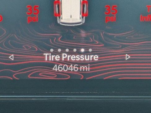 Used 2023 Jeep Wagoneer L Series III w/ Premium Group I image 23