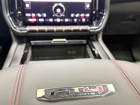 Used 2025 GMC Yukon AT4 Ultimate AWD/4WD image 36