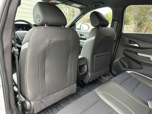 Certified 2024 Buick Envista Preferred w/ Convenience II Package image 16