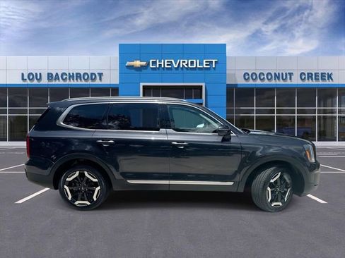 Used 2025 Kia Telluride S AWD/4WD image 9