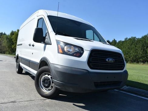 Used 2018 Ford Transit 250 148 Medium Roof image 5