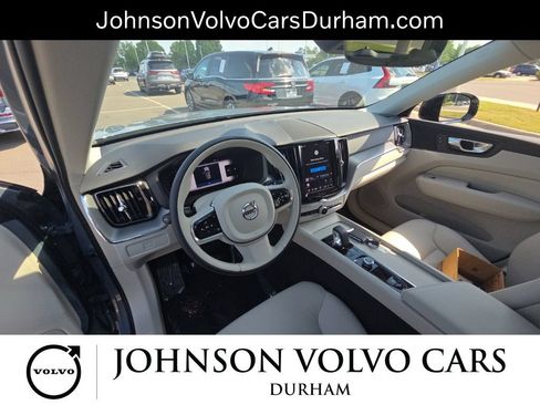 Used 2024 Volvo XC60 B5 Core w/ Climate Package AWD/4WD image 16