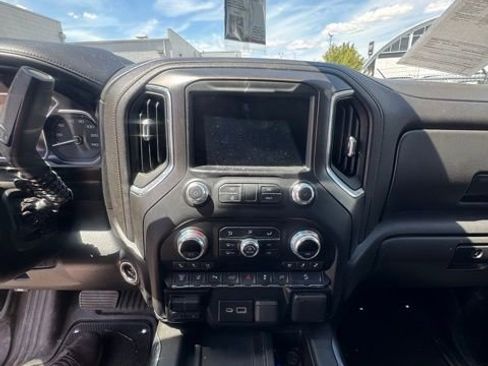 Used 2021 GMC Sierra 3500 AT4 w/ AT4 Premium Plus Package AWD/4WD image 6