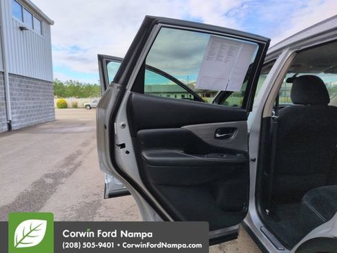 Used 2017 Nissan Murano SV FWD image 24