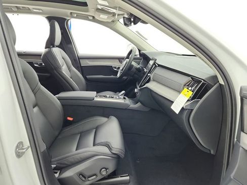 New 2025 Volvo XC90 T8 Ultra w/ Protection Package Premier image 22