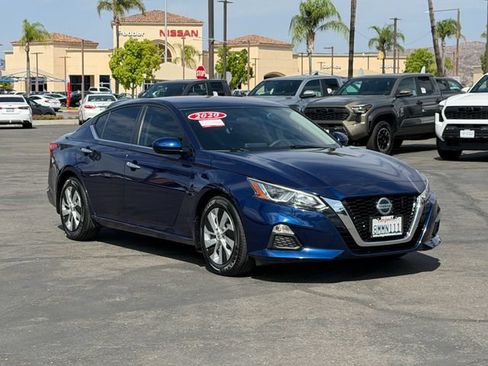 Used 2020 Nissan Altima 2.5 S FWD image 3