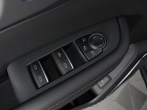 New 2026 Buick Enclave Sport Touring w/ Power Package image 18