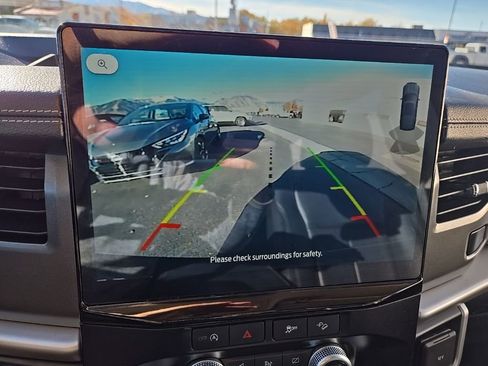 Used 2024 Ford Expedition XLT image 22