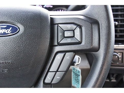 Certified 2022 Ford F250 XLT w/ XLT Premium Package AWD/4WD image 19