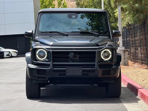 Used 2022 Mercedes-Benz G 550 w/ Exclusive Interior Package image 9