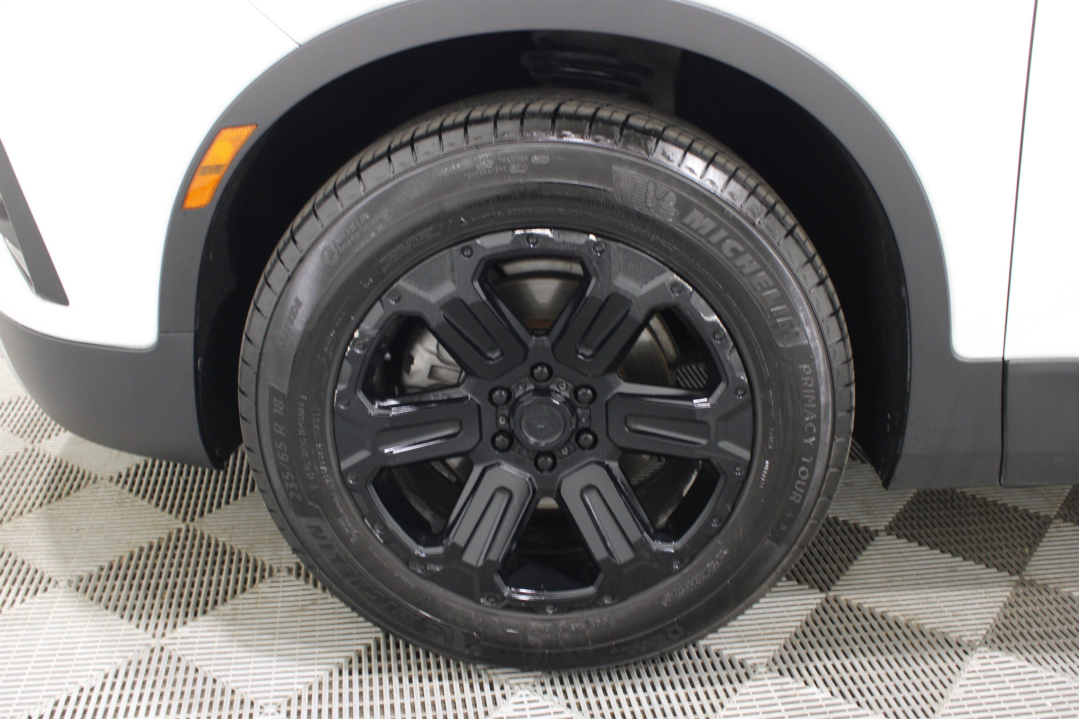 Used 2022 Chevrolet Blazer LT FWD image 36