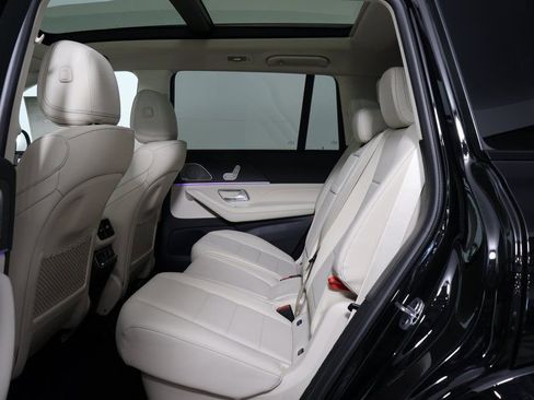 New 2026 Mercedes-Benz GLS 450 4MATIC image 6