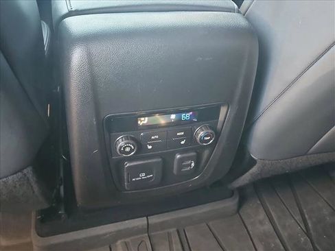 Used 2023 Buick Enclave Premium w/ Experience Buick Package image 18