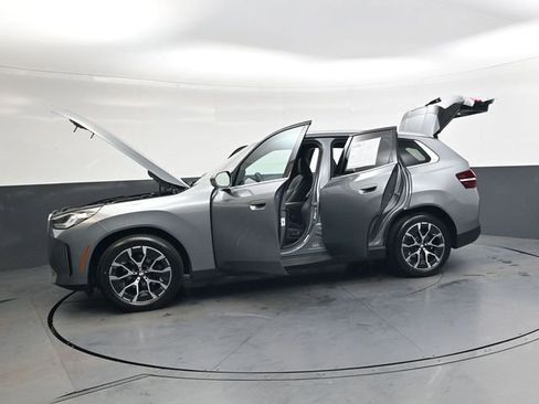 Used 2025 BMW X3 xDrive30i AWD/4WD image 46