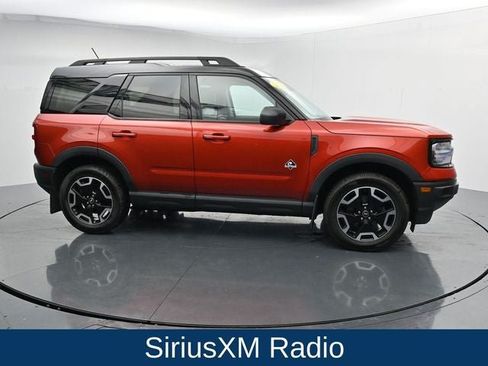 Used 2022 Ford Bronco Sport Outer Banks w/ Tech Package AWD/4WD image 12