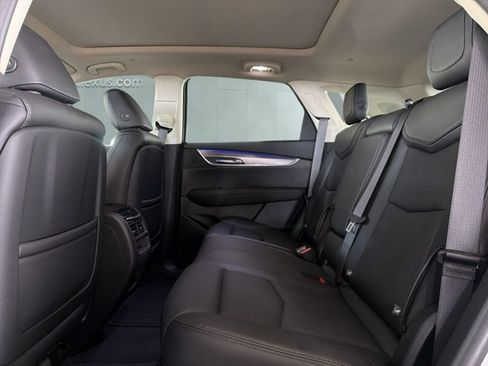 Used 2019 Cadillac XT5 Premium Luxury AWD/4WD image 11