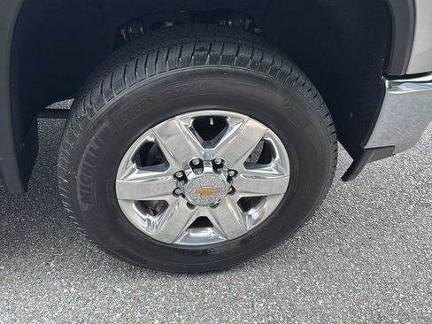 Used 2022 Chevrolet Silverado 2500 LTZ w/ LTZ Convenience Package image 35