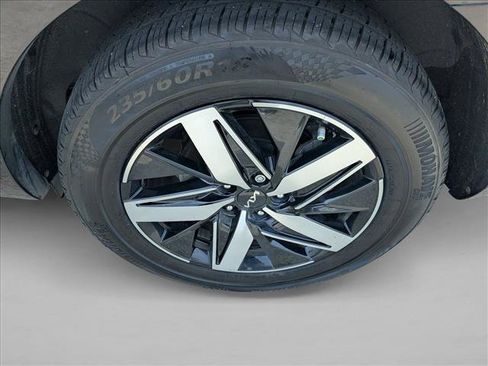 Used 2023 Kia Sorento S w/ Panoramic Sunroof Package FWD image 20
