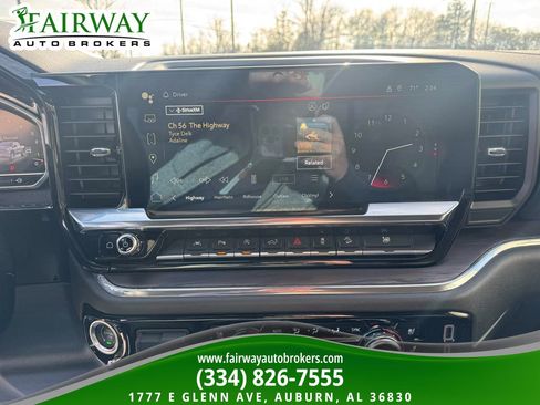 Used 2024 GMC Sierra 1500 SLT w/ SLT Premium Plus Package AWD/4WD image 32