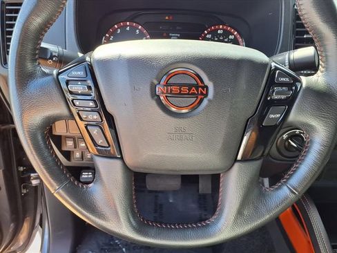 Used 2024 Nissan Frontier PRO-4X image 14