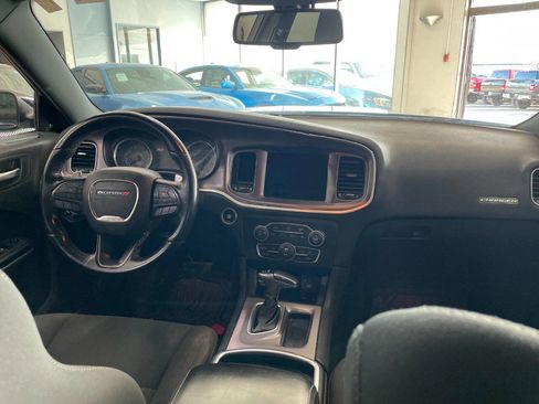 Used 2019 Dodge Charger GT image 24