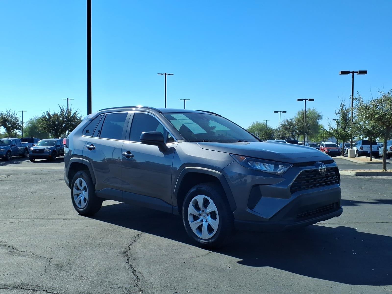 Used 2021 Toyota RAV4 LE w/ Carpet Mat Package (TMS) FWD image 7