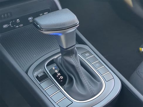 New 2026 Hyundai Kona SE image 28