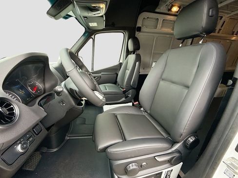 Used 2026 Mercedes-Benz Sprinter 2500 image 20