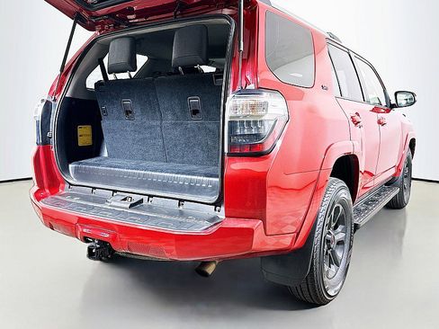 Used 2014 Toyota 4Runner SR5 w/ Upgrade Package image 24