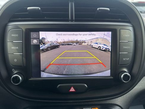 Used 2023 Kia Soul LX image 25