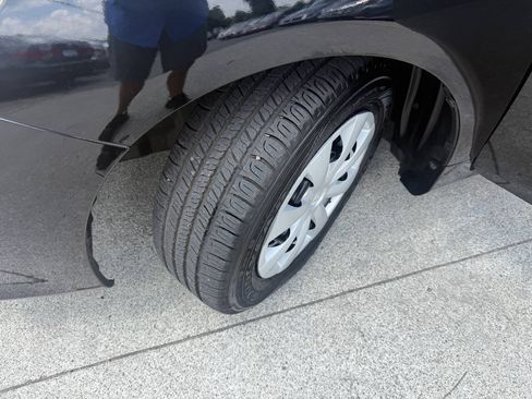 Used 2013 Toyota Corolla L FWD image 24