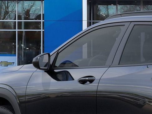 New 2026 Chevrolet Trax RS w/ Sunroof Package FWD image 12