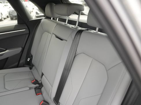 New 2025 Audi Q3 2.0T Premium image 20