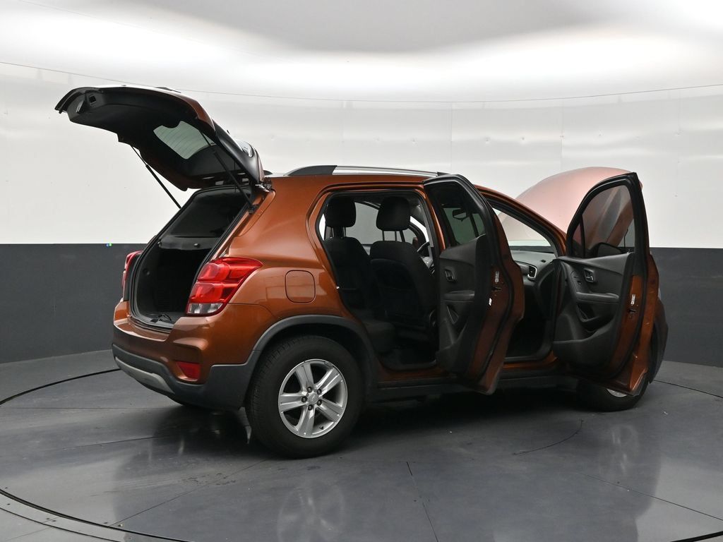 Used 2019 Chevrolet Trax LT FWD image 27