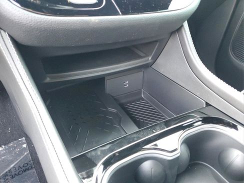 New 2026 Chrysler Pacifica Limited w/ S Appearance Package image 23