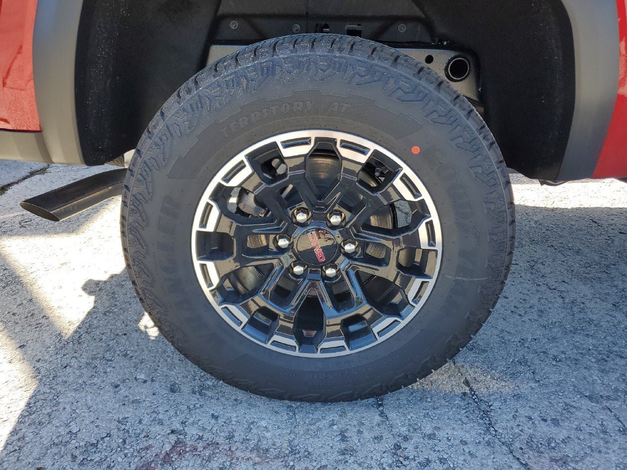 New 2026 GMC Canyon AT4 AWD/4WD image 6