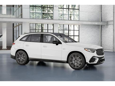 Used 2025 Mercedes-Benz GLC 43 AMG 4MATIC image 12