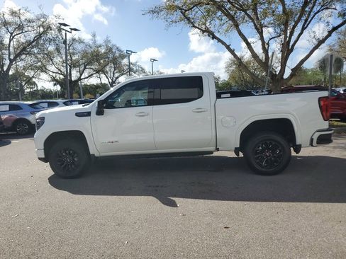 Certified 2022 GMC Sierra 1500 AT4X image 2