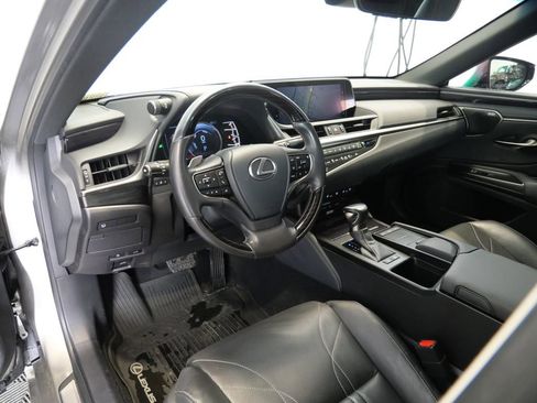 Used 2020 Lexus ES 300h w/ Accessory Package 2 image 13